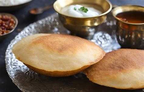  Appam! Ein fluffiger südindischer Genuss mit einem pikanten Kokosnusscurry