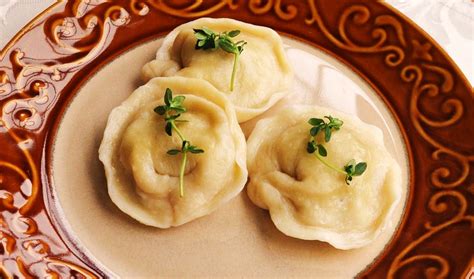  Pelmeni: Ein herzhaftes Fest für die Geschmacksknospen mit einer Prise sibirischer Kälte!